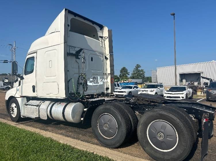 Truck Thumbnail 4