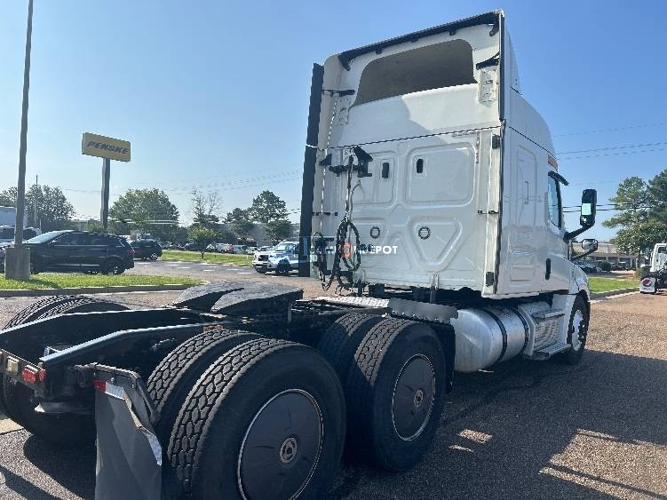Truck Thumbnail 5