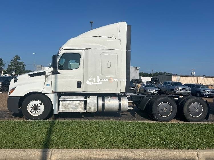 Truck Thumbnail 3