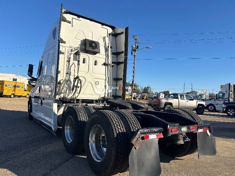 Truck Thumbnail 5