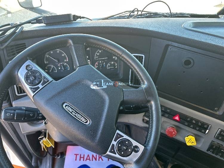 Truck Thumbnail 9