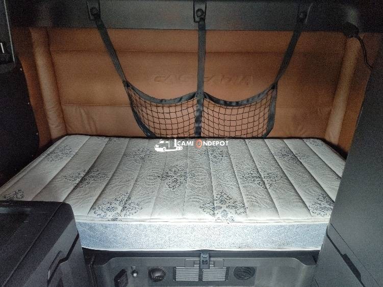 Truck Thumbnail 9