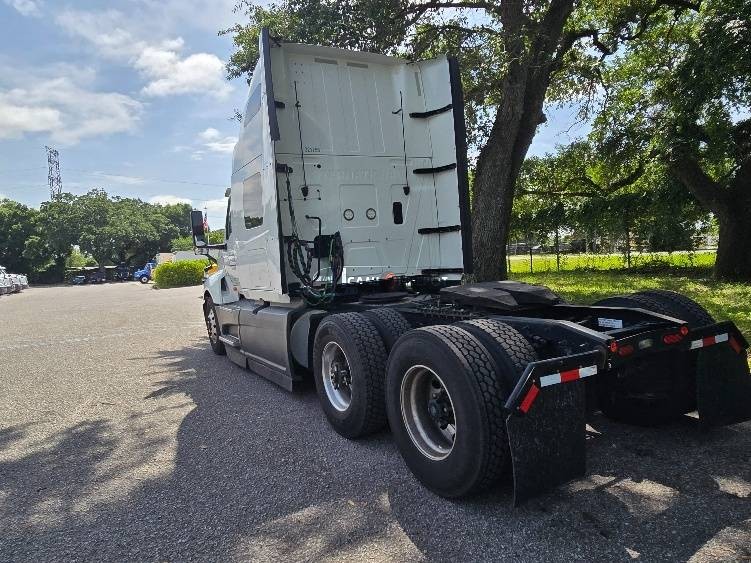 Truck Thumbnail 5