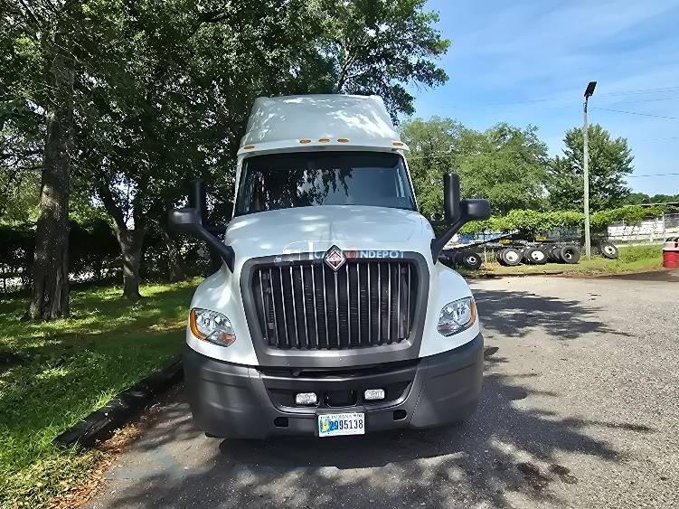 Truck Thumbnail 2