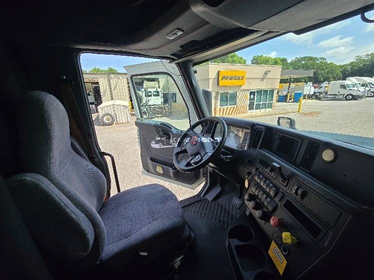 Truck Thumbnail 7