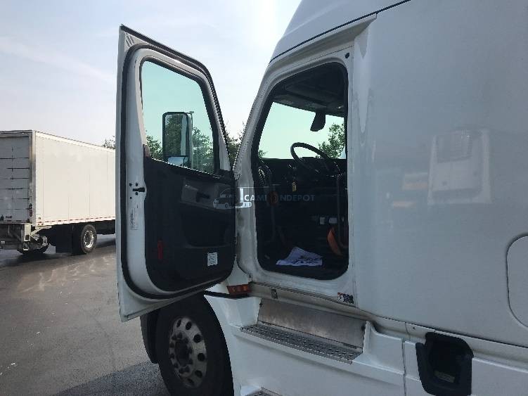 Truck Thumbnail 5