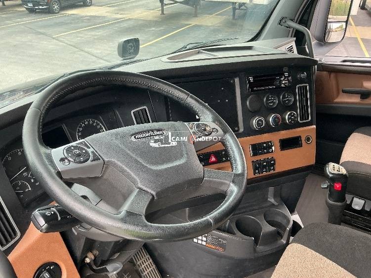 Truck Thumbnail 6