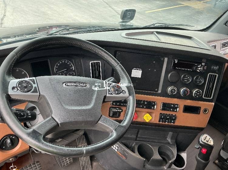Truck Thumbnail 7