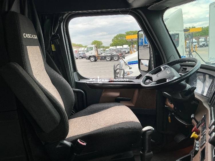 Truck Thumbnail 8