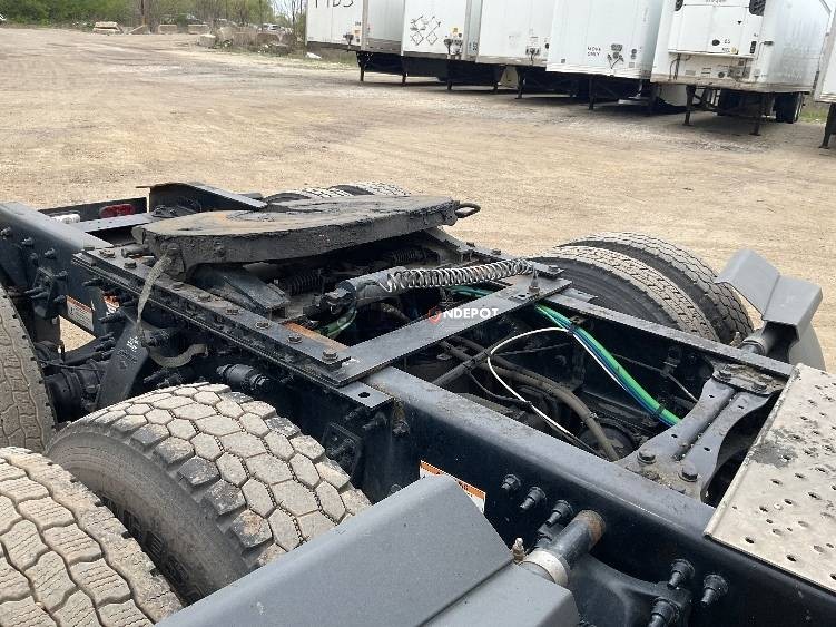 Truck Thumbnail 12