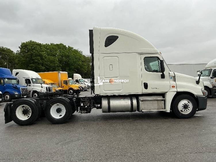 Truck Thumbnail 6