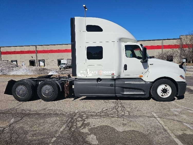 Truck Thumbnail 5