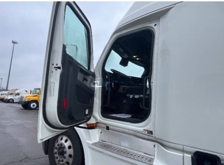 Truck Thumbnail 5