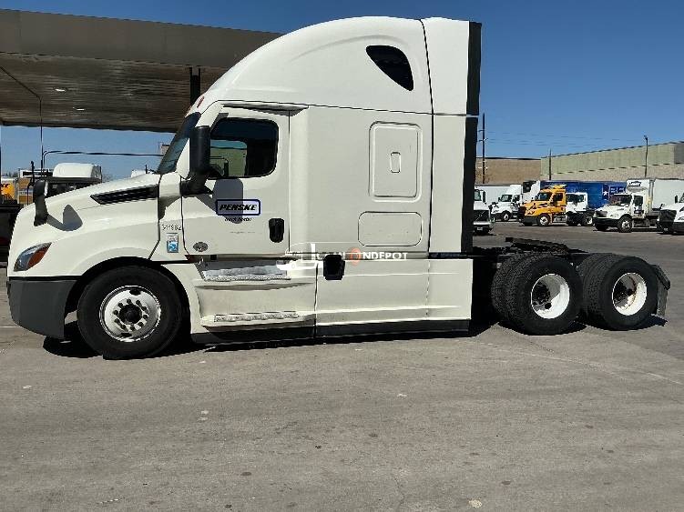 Truck Thumbnail 3