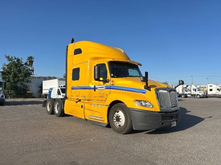 Truck Thumbnail 2