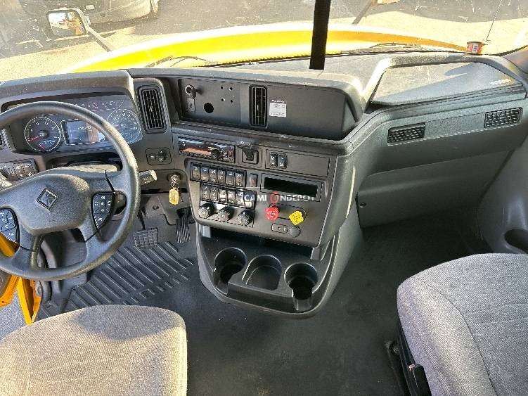 Truck Thumbnail 7