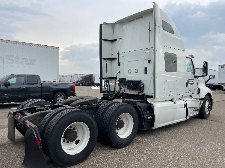 Truck Thumbnail 4