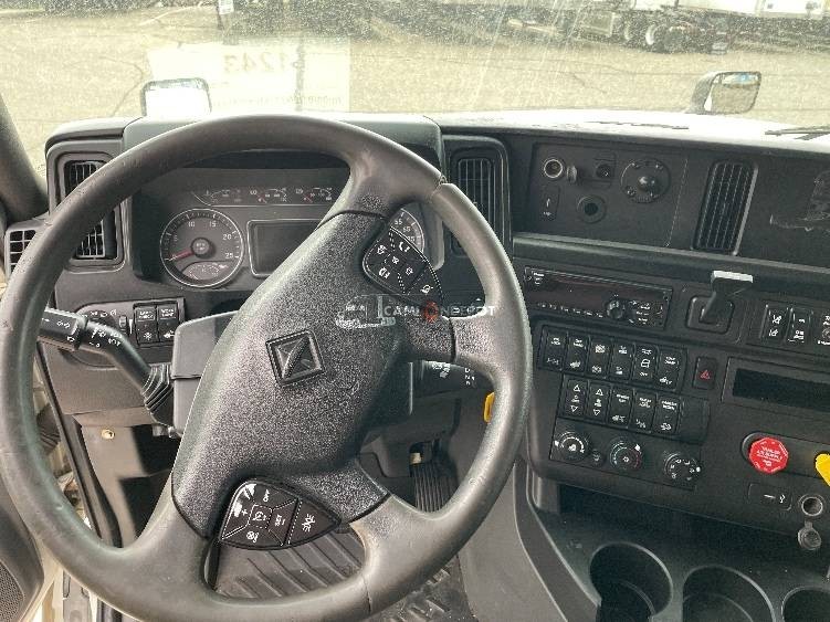 Truck Thumbnail 6