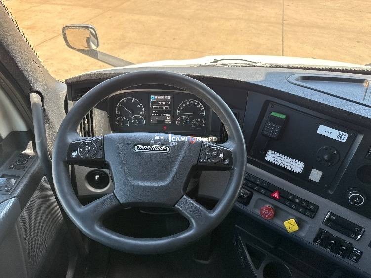 Truck Thumbnail 7