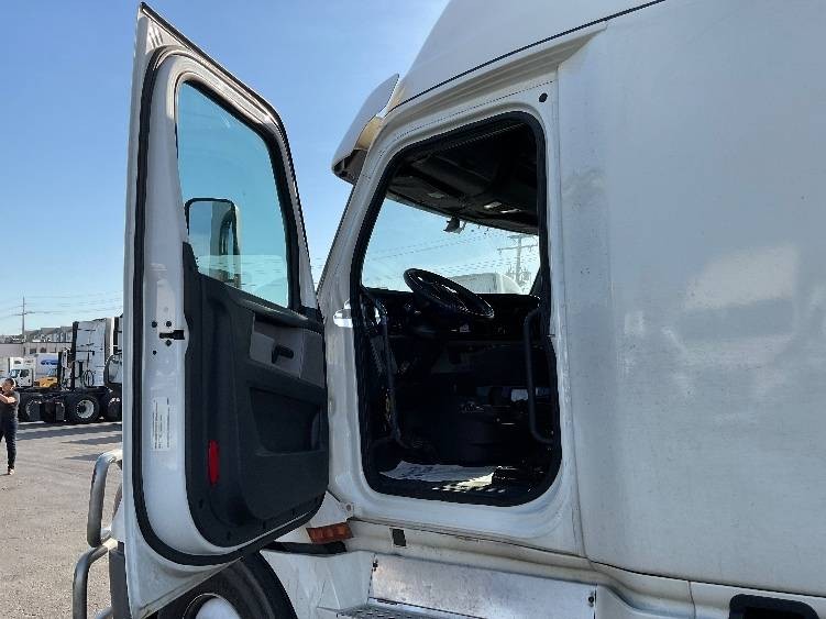 Truck Thumbnail 5