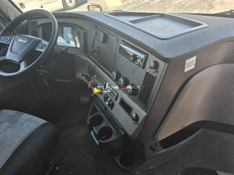 Truck Thumbnail 8