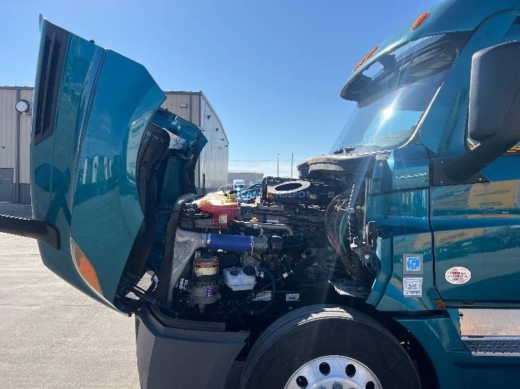 Truck Thumbnail 12