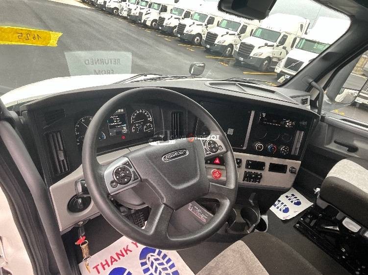 Truck Thumbnail 6