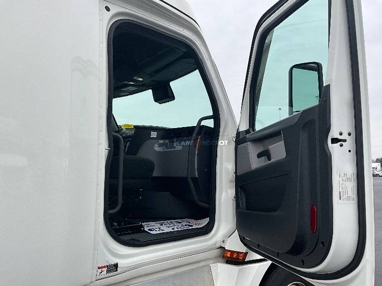 Truck Thumbnail 8