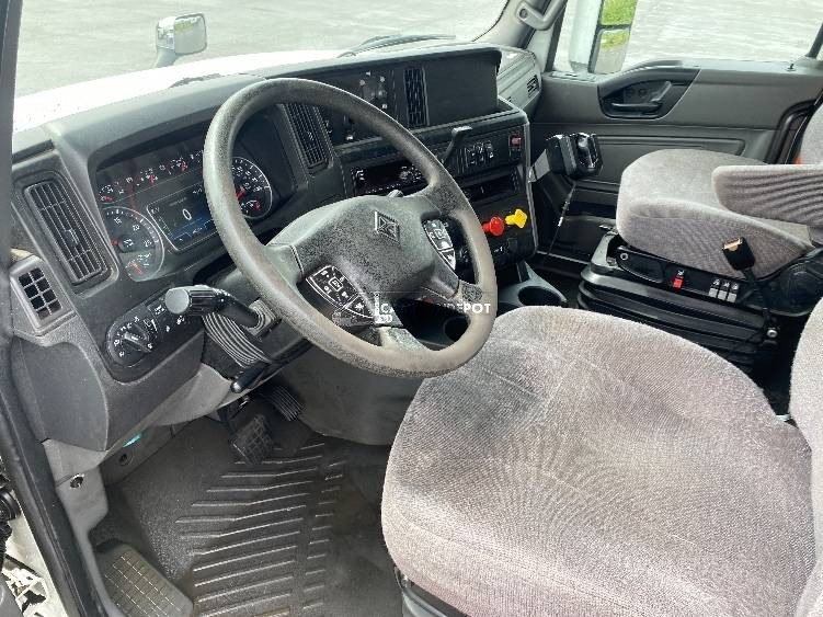 Truck Thumbnail 6