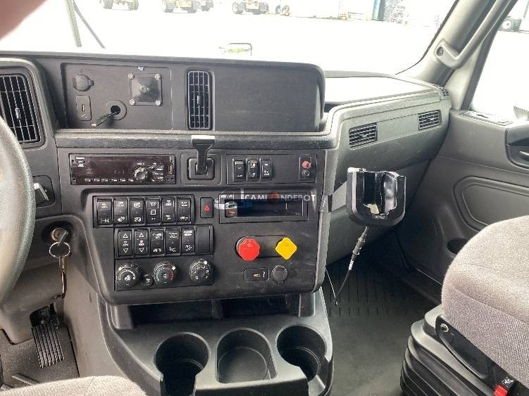 Truck Thumbnail 7