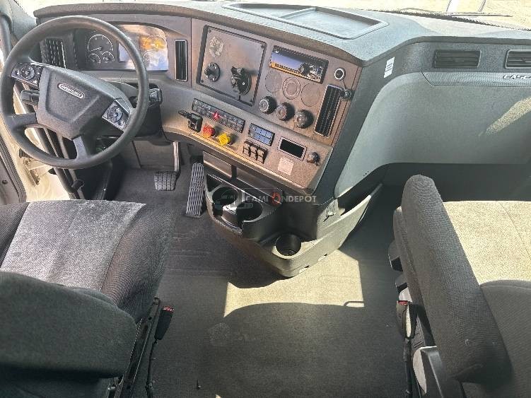 Truck Thumbnail 8