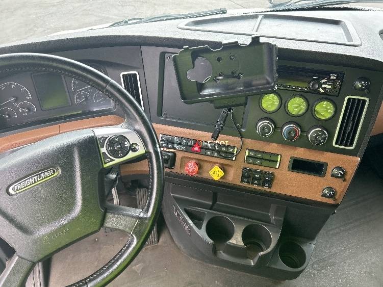 Truck Thumbnail 7