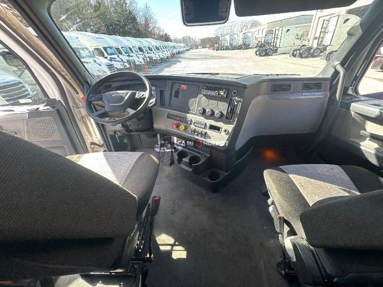 Truck Thumbnail 6