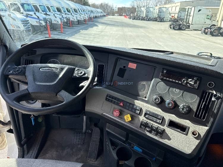 Truck Thumbnail 5