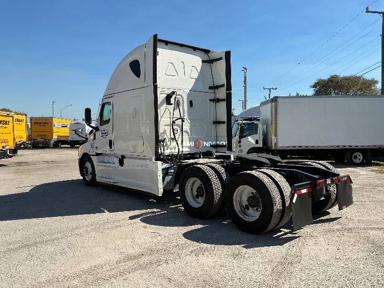 Truck Thumbnail 5