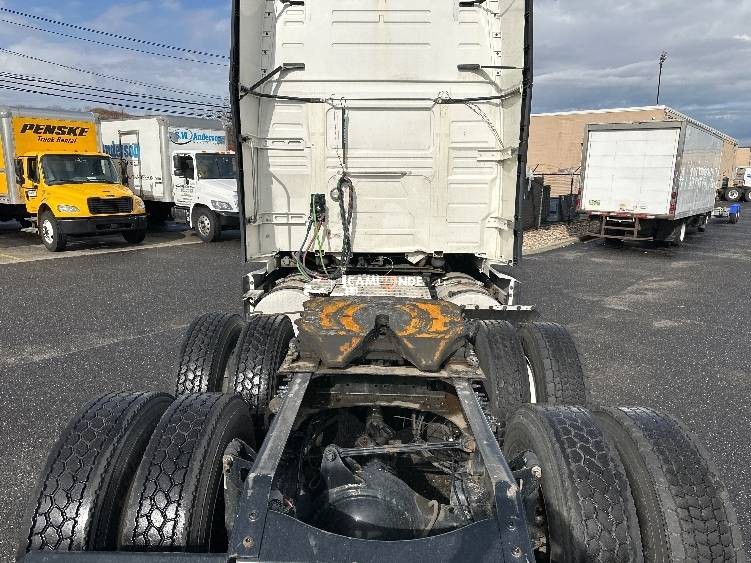 Truck Thumbnail 6