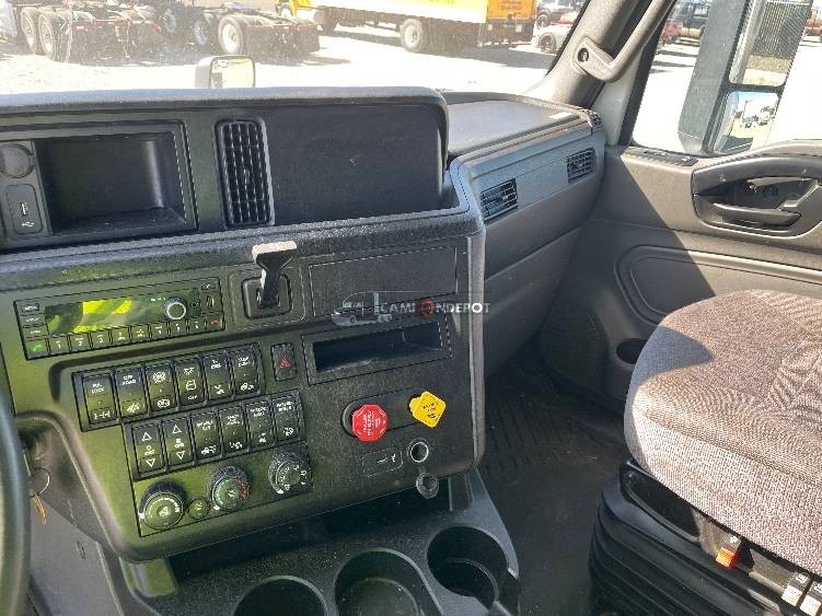 Truck Thumbnail 9