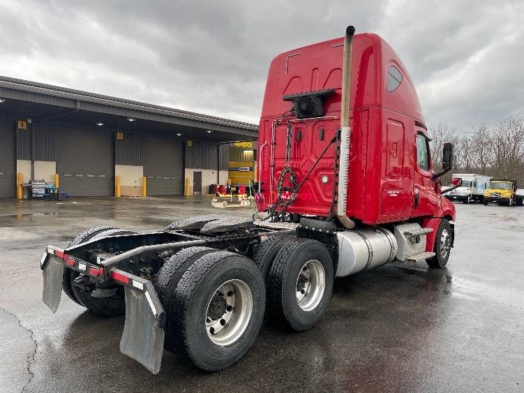 Truck Thumbnail 6