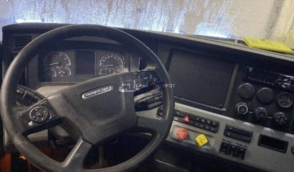 Truck Thumbnail 5