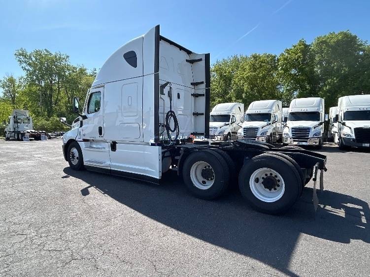 Truck Thumbnail 4