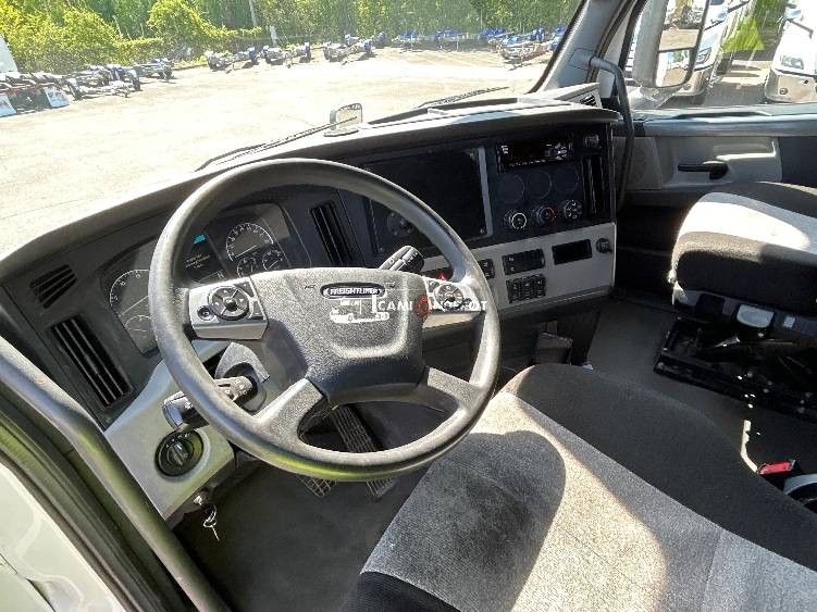 Truck Thumbnail 5