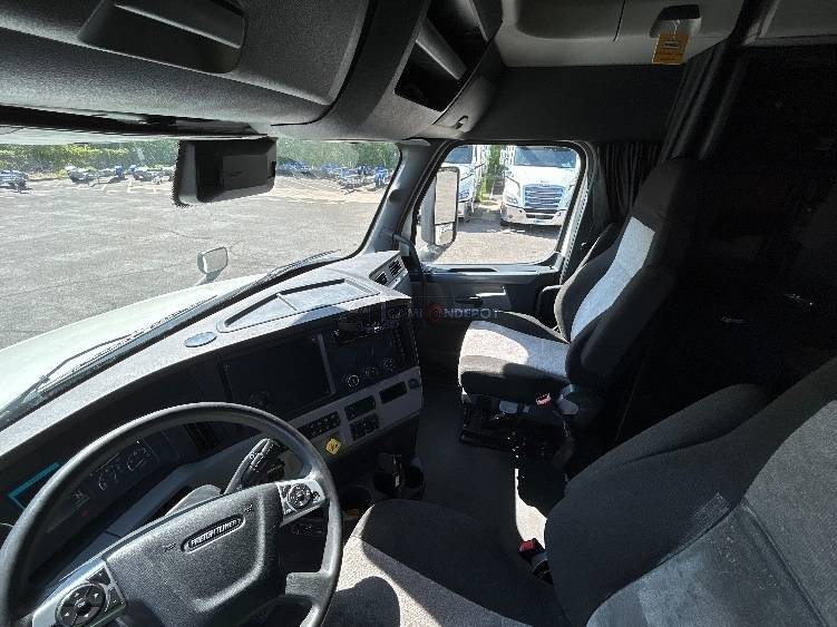 Truck Thumbnail 6