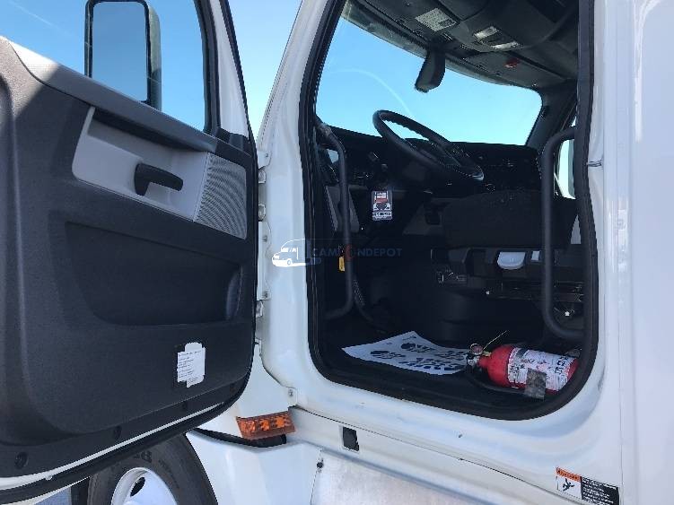 Truck Thumbnail 5