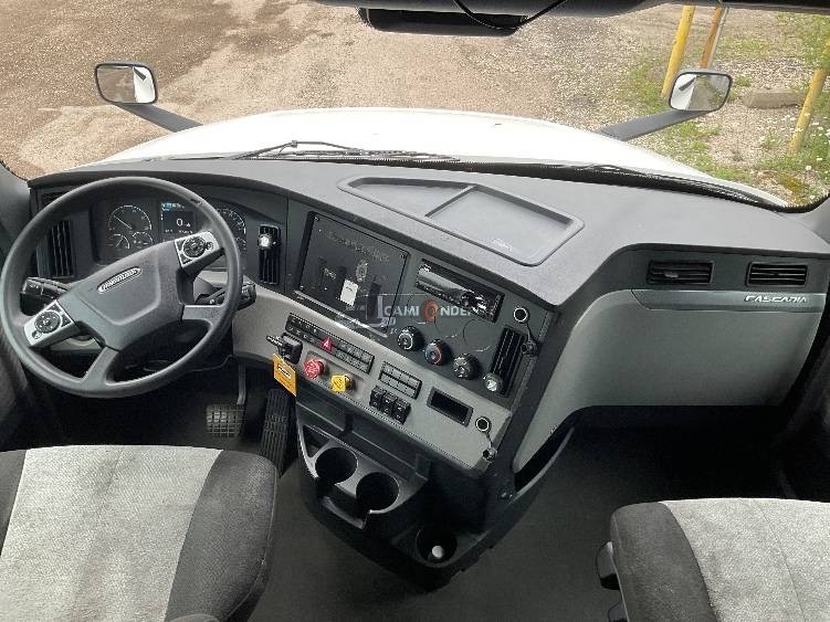 Truck Thumbnail 6