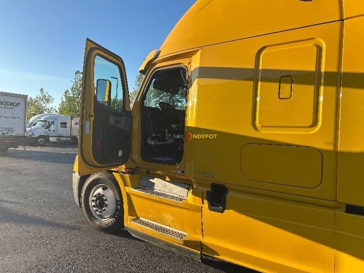 Truck Thumbnail 5