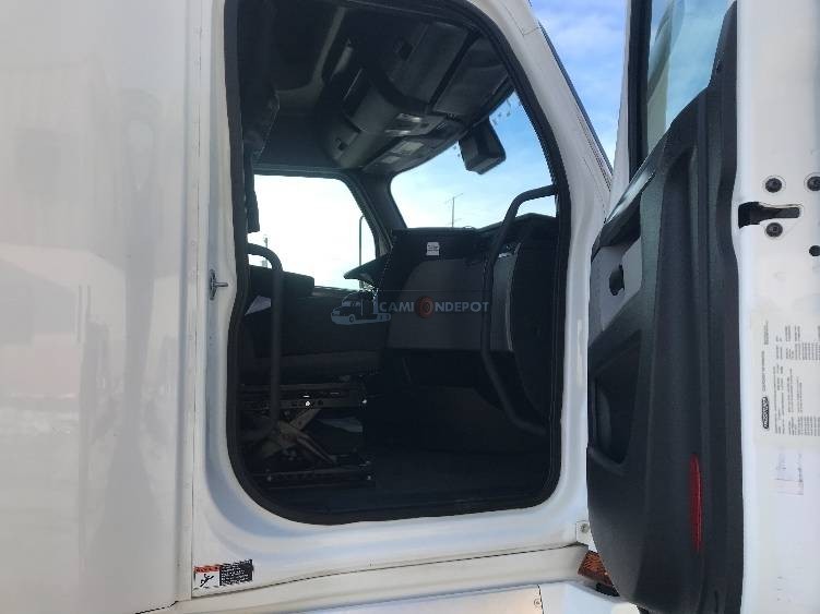 Truck Thumbnail 6