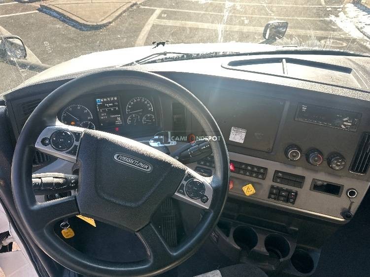 Truck Thumbnail 6