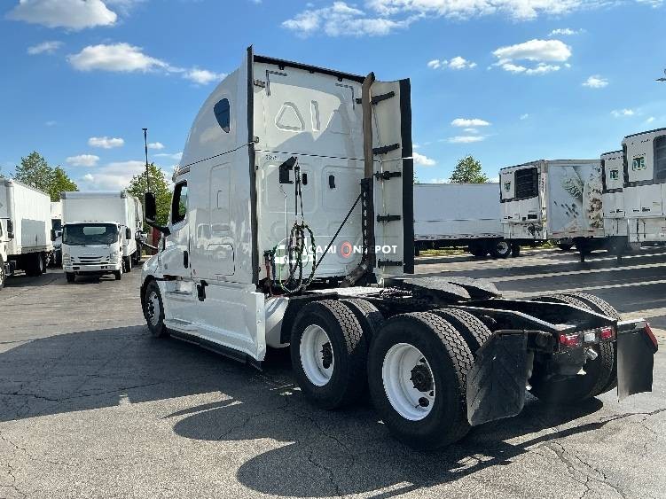 Truck Thumbnail 4