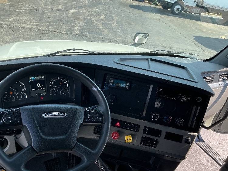 Truck Thumbnail 5