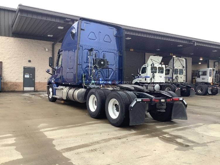 Truck Thumbnail 4